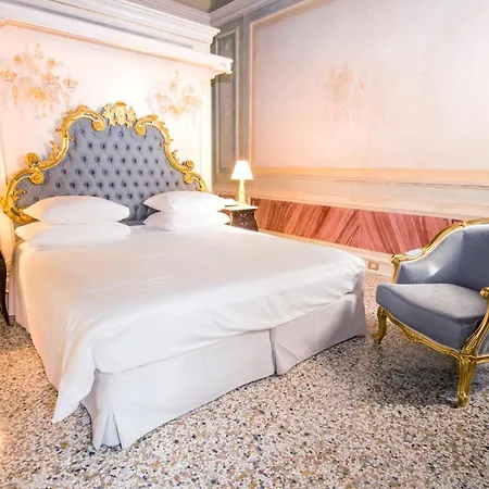 Ca' Bonfadini Historic Experience Отель