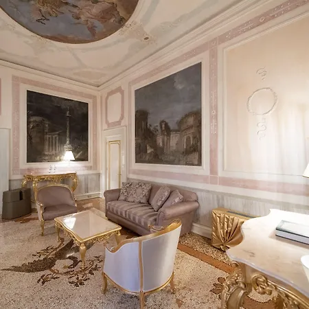 Ca' Bonfadini Historic Experience 5* Венеция