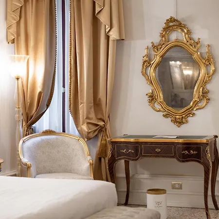 Ca' Bonfadini Historic Experience