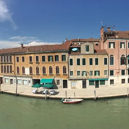 Ca' Bonfadini Historic Experience 5*