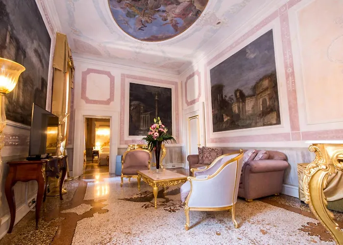 Hotel Ca' Bonfadini Historic Experience 5*