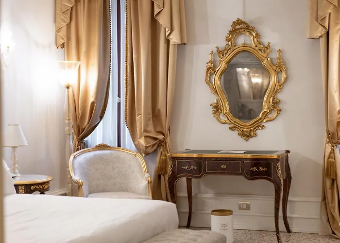 Ca' Bonfadini Historic Experience