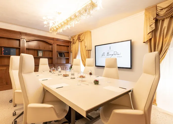 Ca' Bonfadini Historic Experience 5*