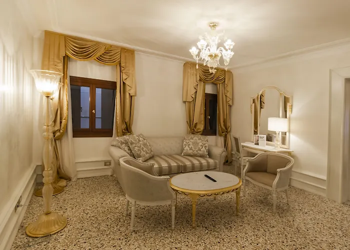 Ca' Bonfadini Historic Experience 5*