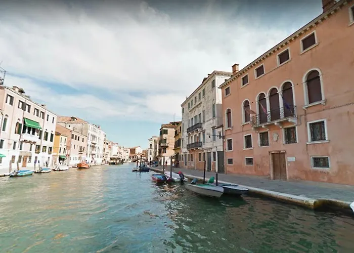 Ca' Bonfadini Historic Experience Hotel 5*