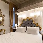 Ca' Bonfadini Historic Experience 5*