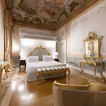 Hotel Ca' Bonfadini Historic Experience 5*