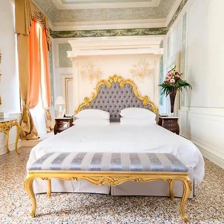 Ca' Bonfadini Historic Experience Hotell