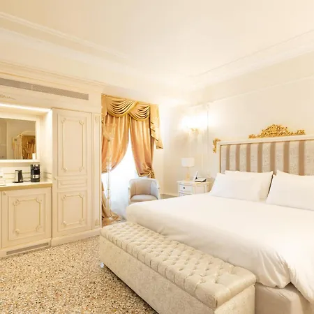 Hotell Ca' Bonfadini Historic Experience Venedig
