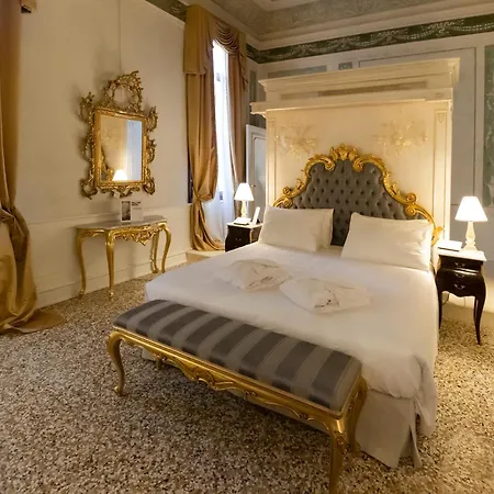 Ca' Bonfadini Historic Experience 5* Venetië
