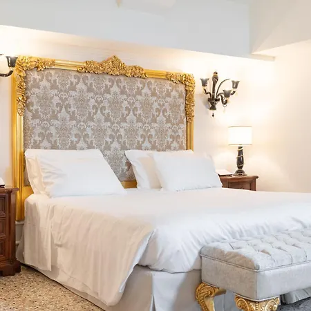 Ca' Bonfadini Historic Experience Βενετία