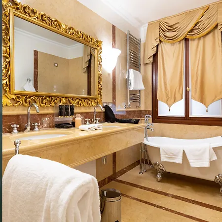 Hotel Ca' Bonfadini Historic Experience