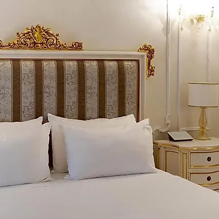 Ca' Bonfadini Historic Experience 5*