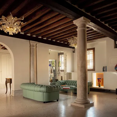 Ca' Bonfadini Historic Experience 5* Venice