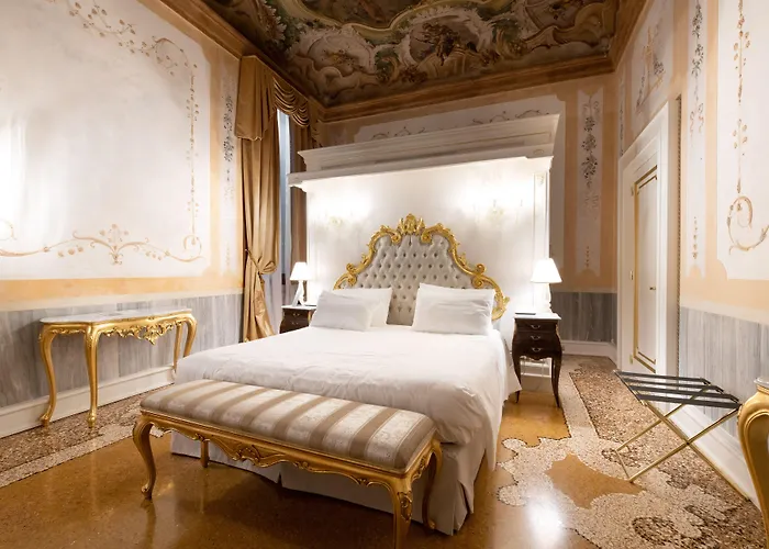 Ca' Bonfadini Historic Experience 5*