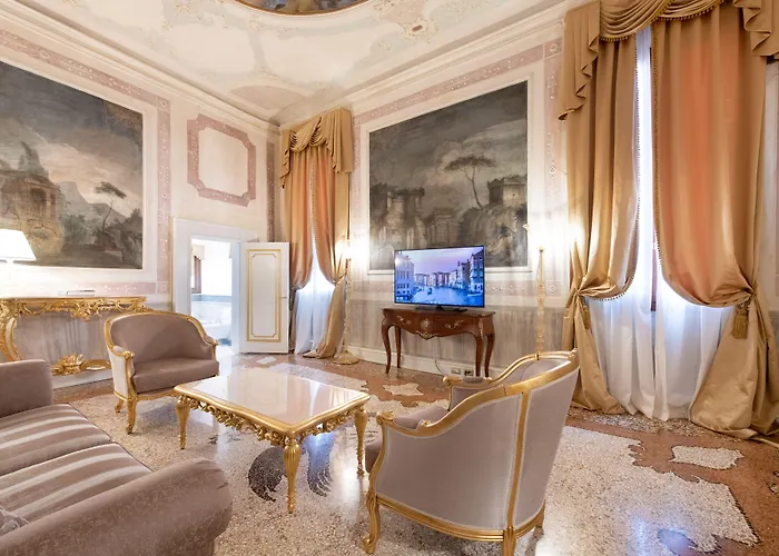 Ca' Bonfadini Historic Experience