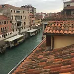 Ca' Bonfadini Historic Experience Hotel