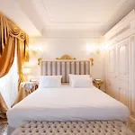 Ca' Bonfadini Historic Experience Hotel 5*