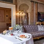 Ca' Bonfadini Historic Experience 5* Venedig